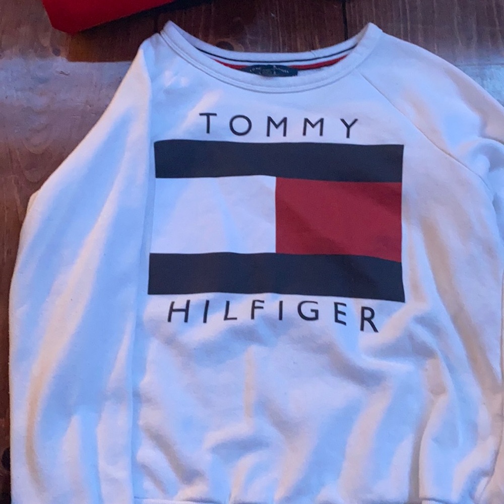Tommy Hilfiger sweater